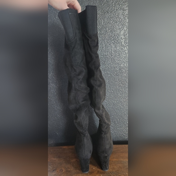 Chinese Laundry Black Faux Suede Over the Knee Slouch Wedge Heel Boot - size 8.5 - Picture 9 of 16